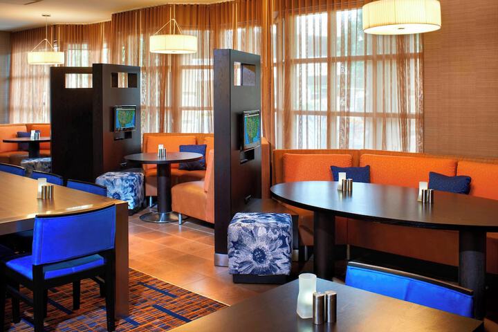 Courtyard by Marriott Cincinnati-Covington