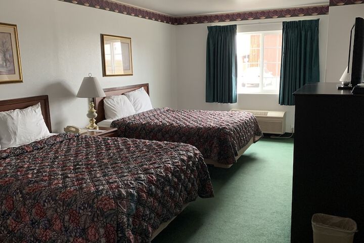 Room 27 of 61