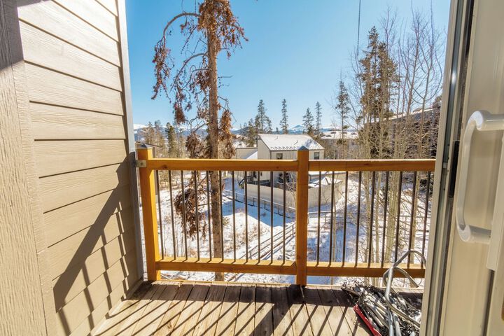 Treehouse #305 Building D by Summit County Mountain Retreats