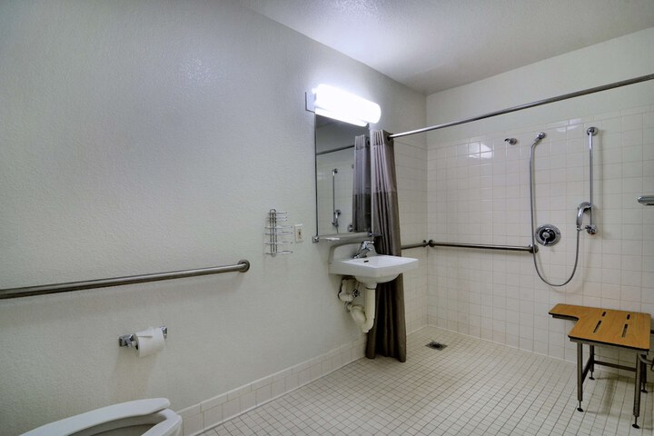 Room 12 of 13