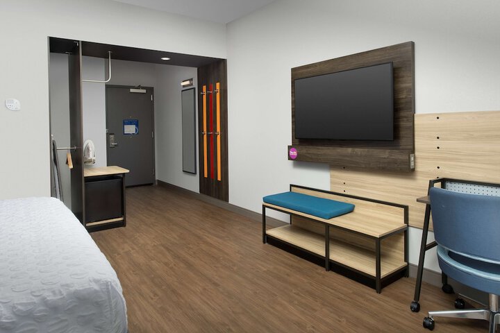 Room 22 of 40