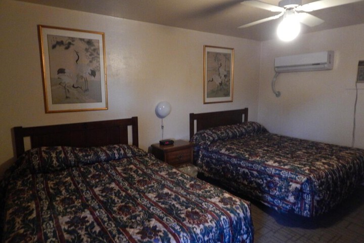 Room 15 of 35