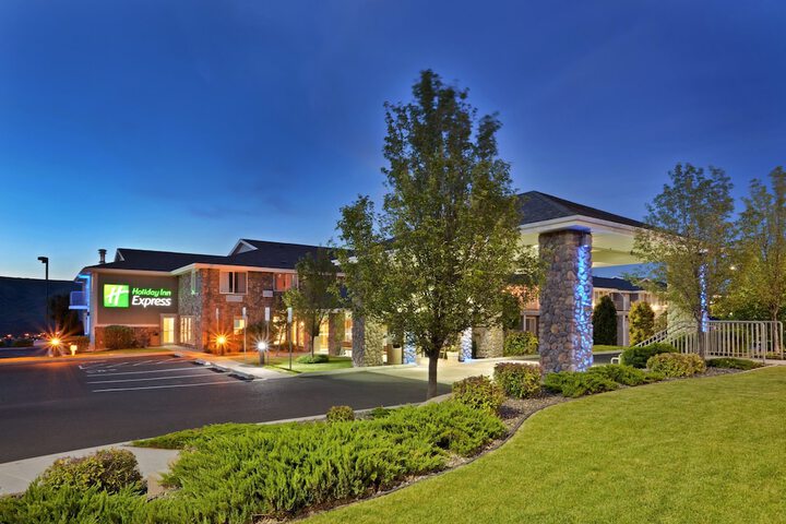 Hotel 3 of 71