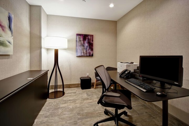 Business Center 51 of 51
