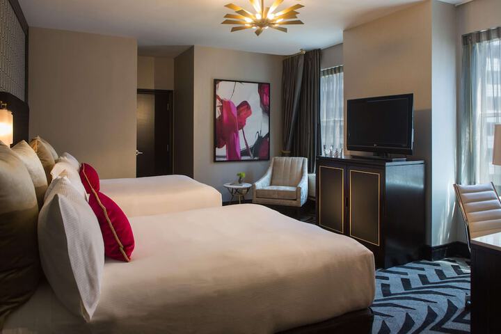 Room 45 of 61