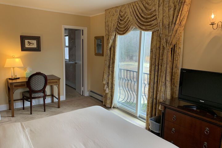 Room 18 of 29