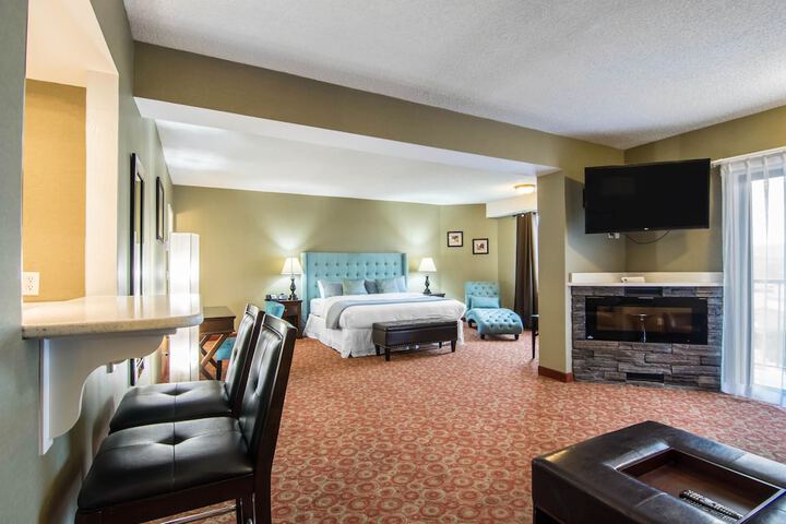 Room 21 of 37