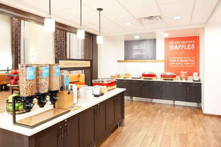 Hampton Inn & Suites Niles / Warren