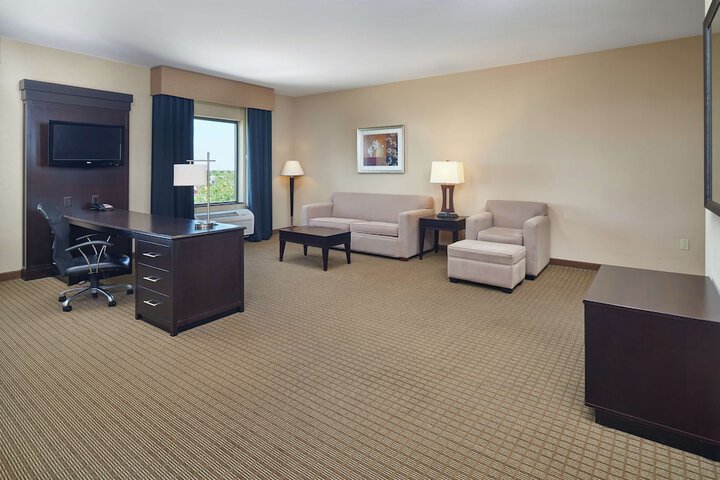 Room 25 of 51