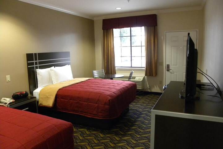 Room 17 of 24