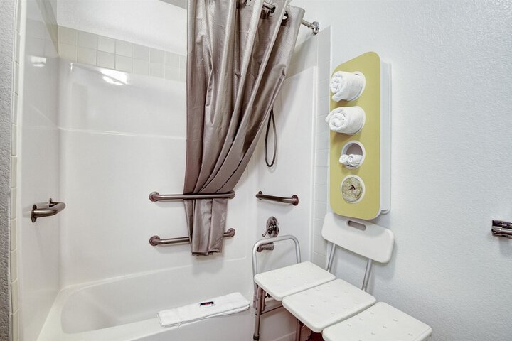 Motel 6 Colby KS