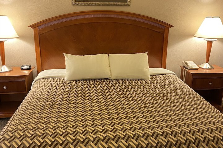 Room 12 of 41