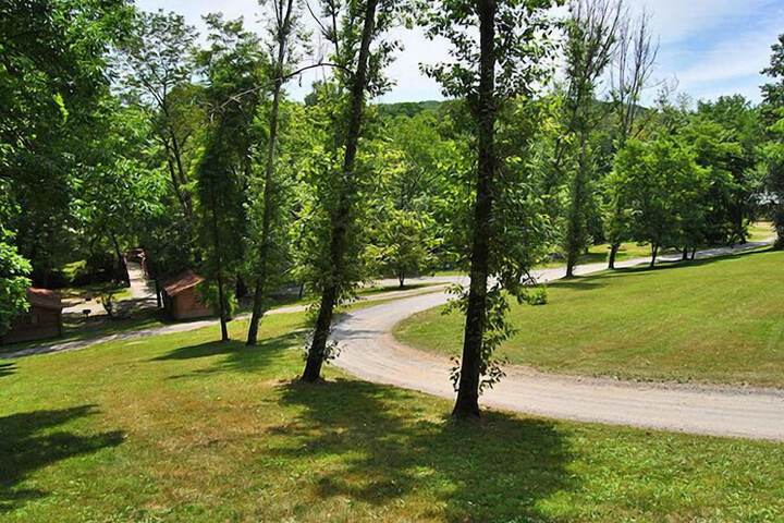 Robin Hill RV Resort & Campground - Caravan Park
