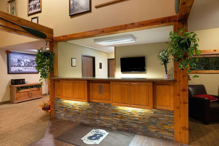 Hotel Interior 4 of 36