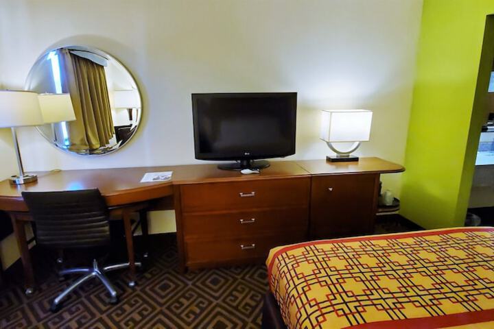 Room 35 of 42