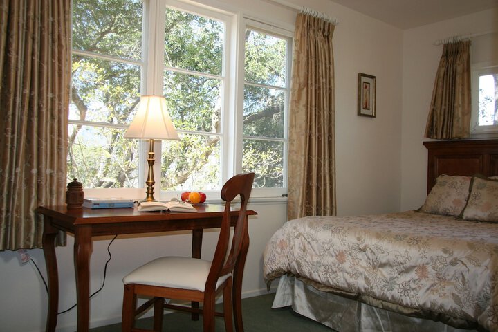 Room 47 of 81