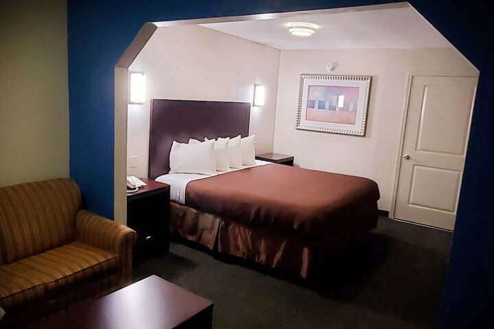 Room 18 of 34
