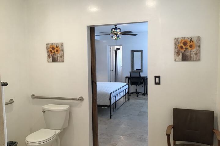Room 29 of 146