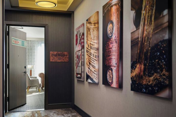 Hotel Distil Autograph Collection