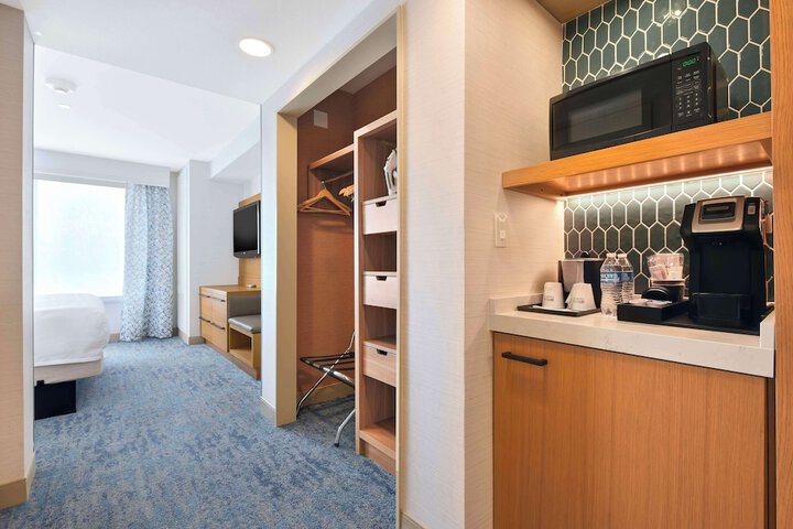 Room 30 of 50