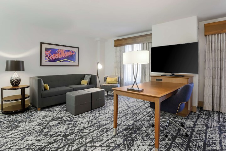 Room 49 of 62