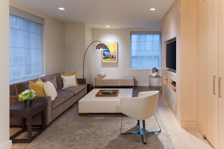 Room 73 of 124