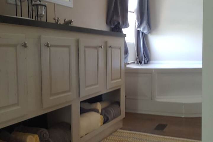 Room 7 of 25