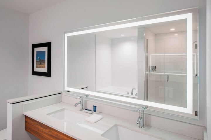 Four Points by Sheraton Grande Prairie