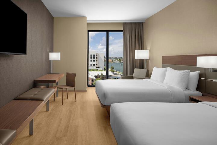 Room 21 of 40