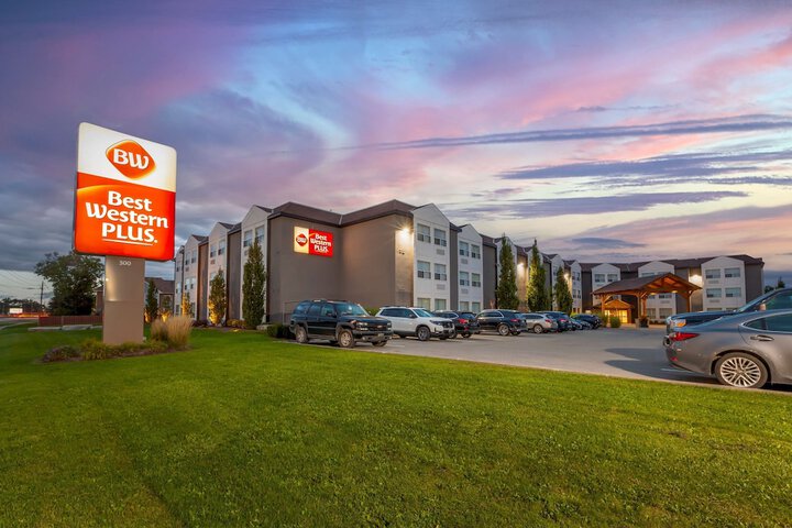 Hotel 3 of 50