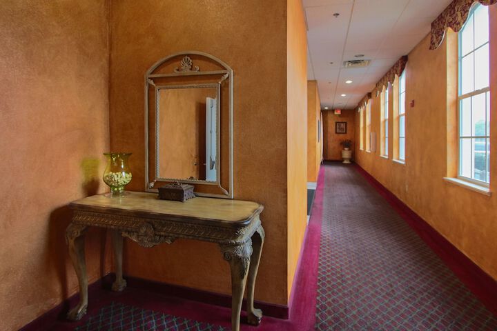 Ballroom/Hall 53 of 61