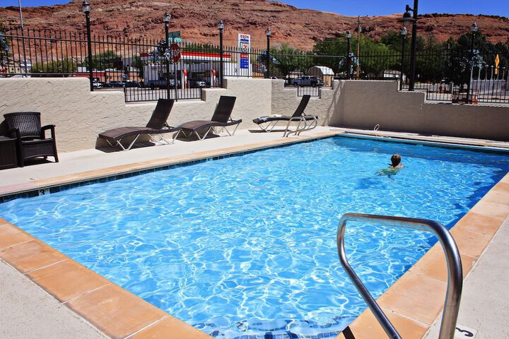 Pool 12 of 100