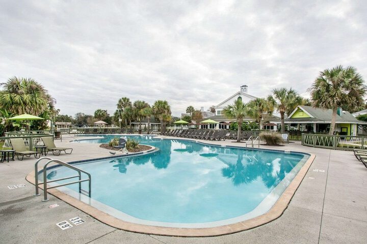 Pool 19 of 100