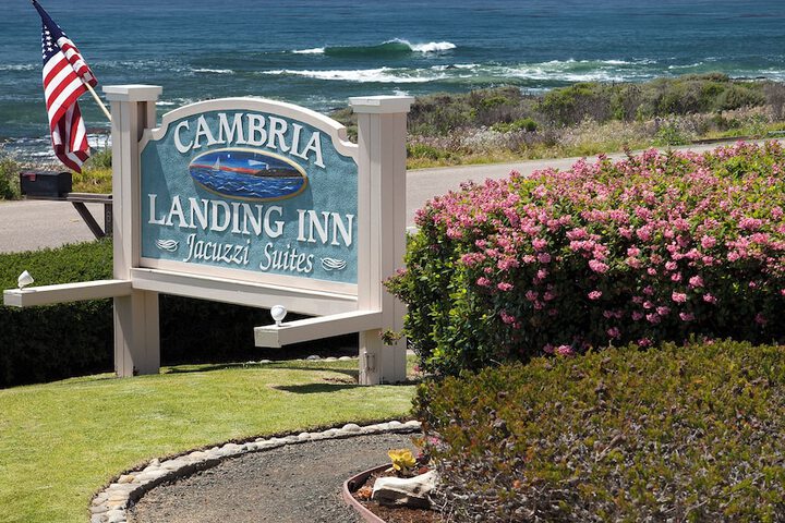 Cambria Landing Inn & Suites