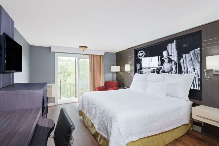 Room 28 of 58