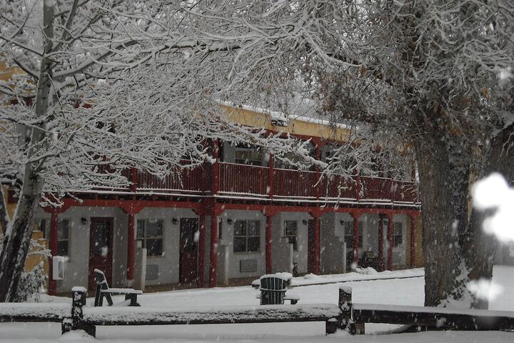 El Pueblo Lodge