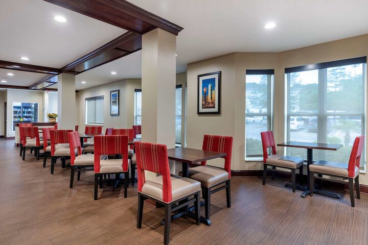 Breakfast/Coffee Service 56 of 65