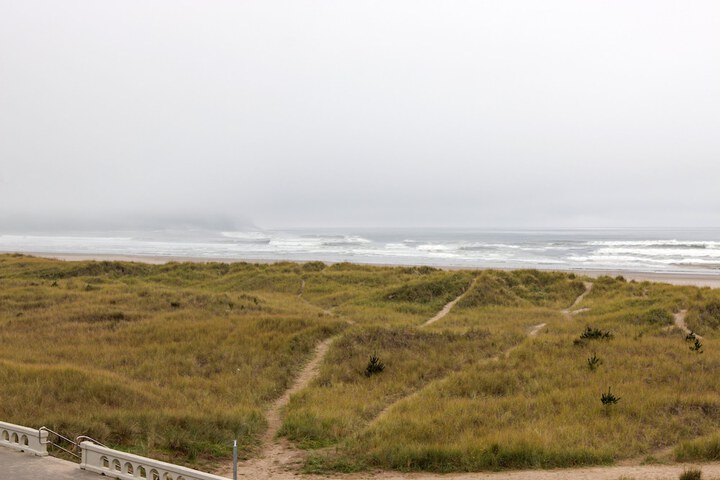 Hi-Tide Oceanfront Inn