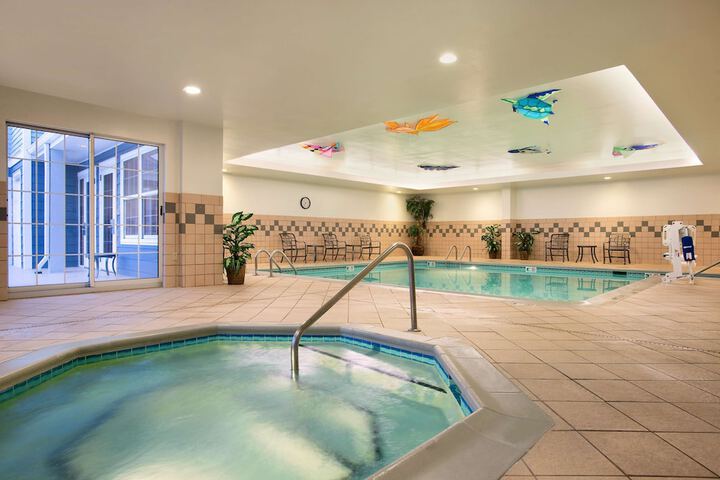 Hampton Inn & Suites Outer Banks / Corolla