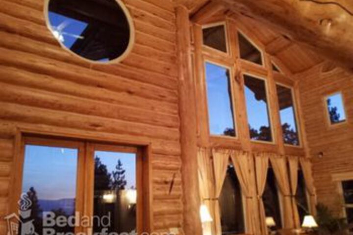 Bigfoot Lodge B & B