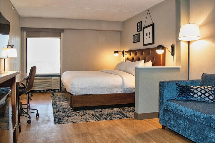 Room 28 of 54