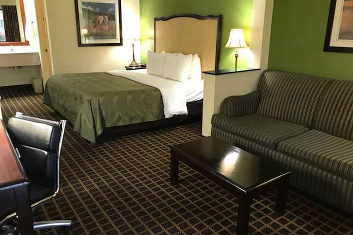 Room 18 of 21