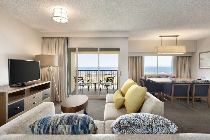 Embassy Suites by Hilton Monterey Bay Seaside