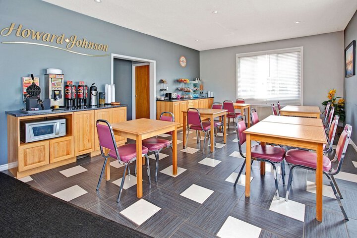 Howard Johnson by Wyndham Gananoque