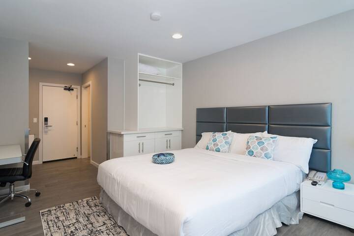 Room 28 of 42