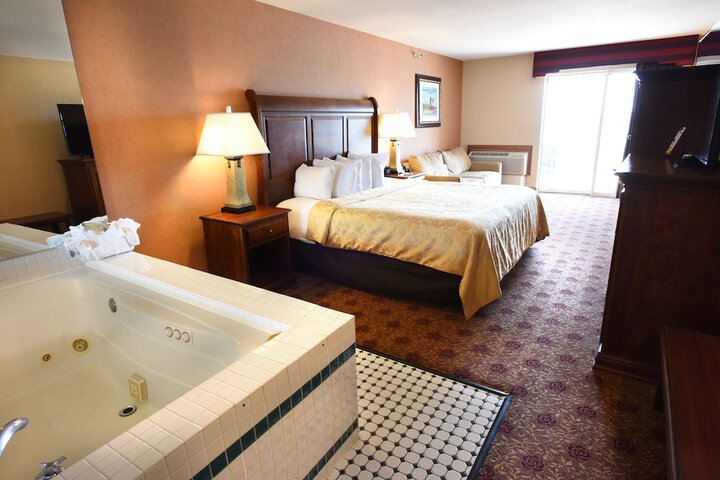 Room 33 of 50