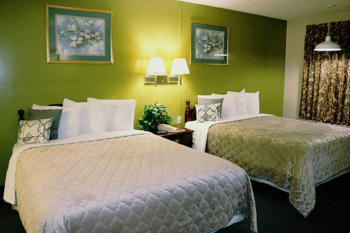 Room 13 of 20