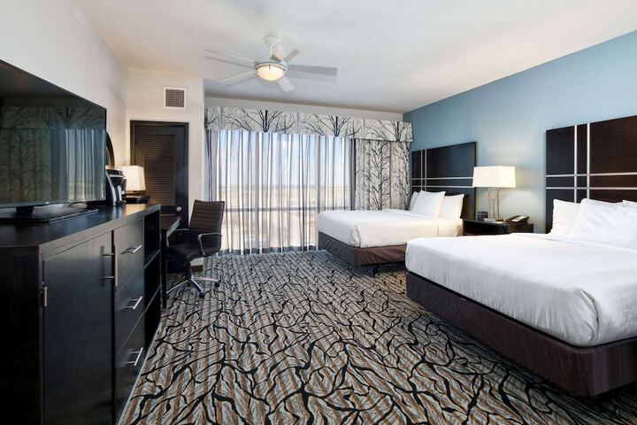 Room 51 of 66