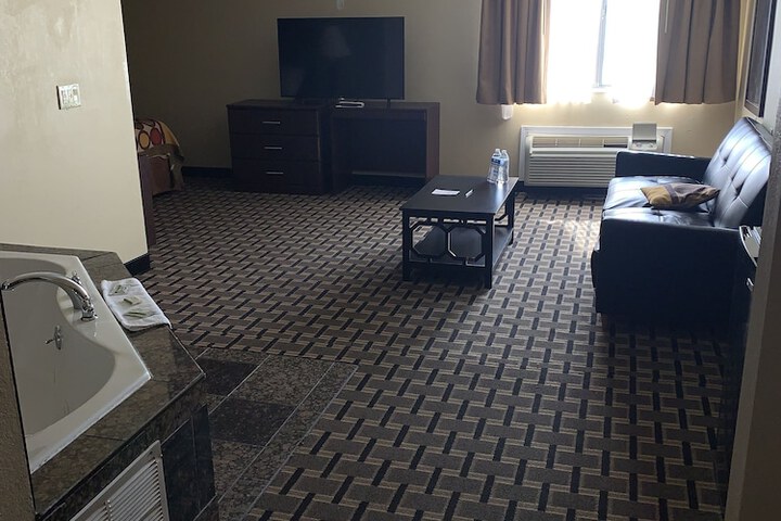 Room 14 of 26
