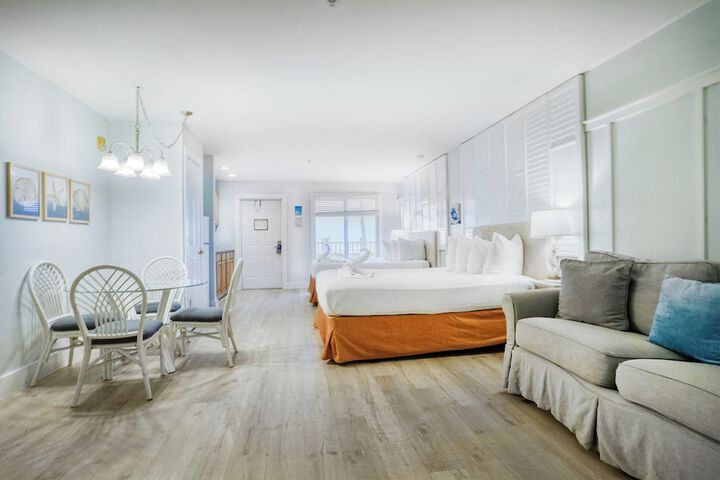 The Lighthouse Resort Inn & Suites